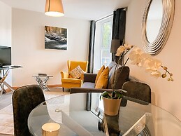 Broc House Suites