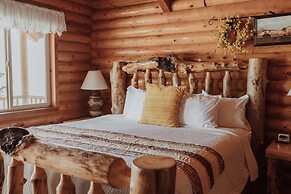 Bryce Canyon Log Cabins