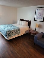 Smokey Point Motor Inn