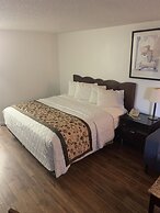 Smokey Point Motor Inn