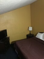 Smokey Point Motor Inn