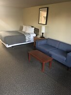 Smokey Point Motor Inn