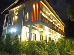 Phongpipat Lanta Mansion