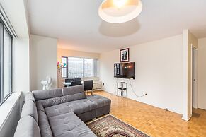 Toronto Furnished Living - Gerard St. E