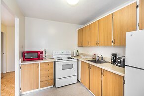 Toronto Furnished Living - Gerard St. E