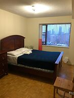 Toronto Furnished Living - Gerard St. E