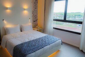 Golden Tower Shopping by Fênix Hotéis