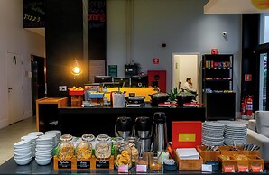 Golden Tower Shopping by Fênix Hotéis