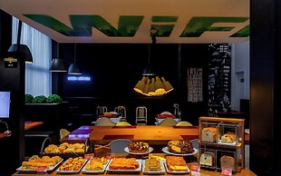 Golden Tower Shopping by Fênix Hotéis