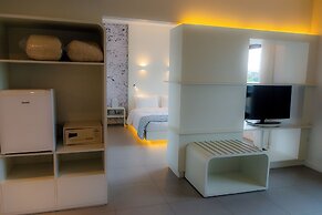 Golden Tower Shopping by Fênix Hotéis