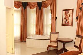 Sportsmens Lodge - Adults Only