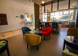 Pacific Palace Beach Tower Hotel