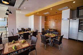 Pacific Palace Beach Tower Hotel