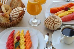 Pacific Palace Beach Tower Hotel