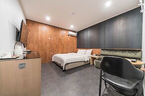 Line Hotel