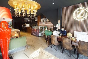 Z Hotel