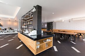 Maya Phuket Airport Hotel