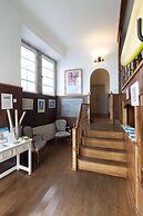 Amar Hostel, Suites & Surf Camp