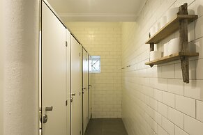 Amar Hostel, Suites & Surf Camp