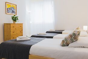 Amar Hostel, Suites & Surf Camp