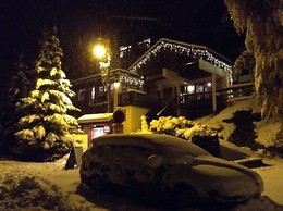 Chalet Hotel Rhododendrons