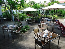 MEN's Resort & Spa - Caters to Gay Men