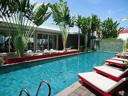 MEN's Resort & Spa - Caters to Gay Men