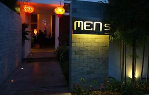 MEN's Resort & Spa - Caters to Gay Men