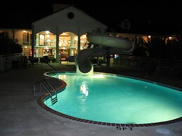 Americana Inn