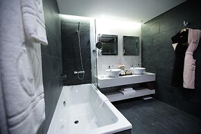 Royal Tulip Achrafieh