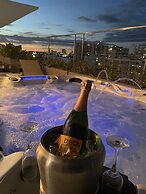 The Wave Hotel at Condado