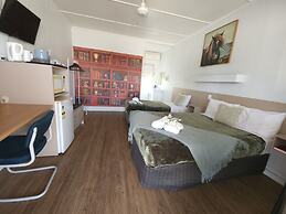 Charters Towers Motel