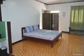 Antonio's Apartelle & Suites