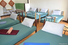 Antonio's Apartelle & Suites