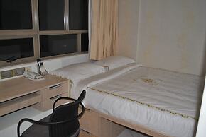 Jayleen Clarke Quay Hotel