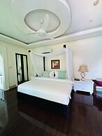 Matinloc Island Resort