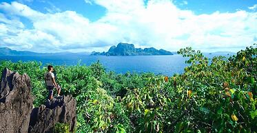 Matinloc Island Resort