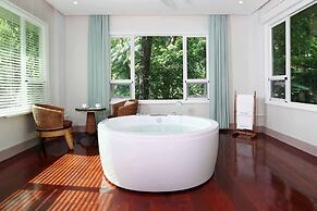 Matinloc Island Resort