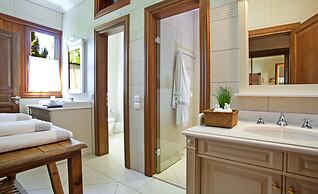 Villa Veneziano – Suites & Villa.