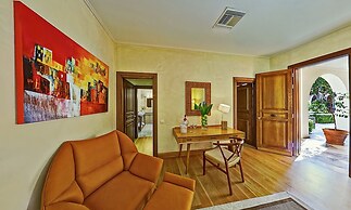 Villa Veneziano – Suites & Villa.