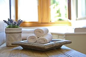 Villa Veneziano – Suites & Villa.