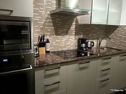 TO Stays - York and Lakeshore