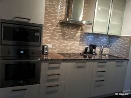 TO Stays - York and Lakeshore