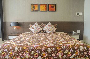 Sunny Serviced Apartment