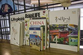 Sunny Serviced Apartment