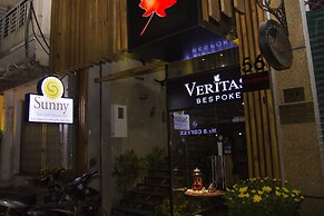 Sunny Serviced Apartment