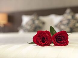 Sunny Serviced Apartment