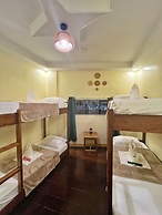 Cozy Coron Inn