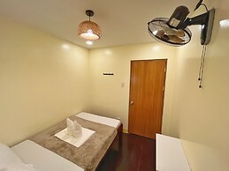 Cozy Coron Inn