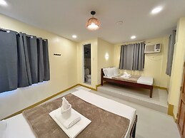 Cozy Coron Inn